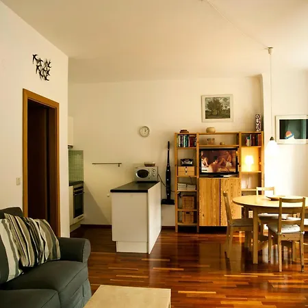 Apartmán Splendid With Balcony *
