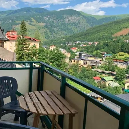 Splendid With Balcony Apartmán Bad Gastein